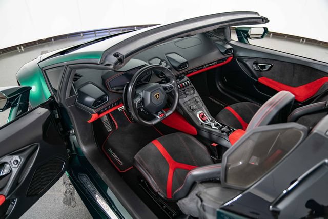 Used 2016 Lamborghini Huracan LP 610-4 AWD/4WD image 15