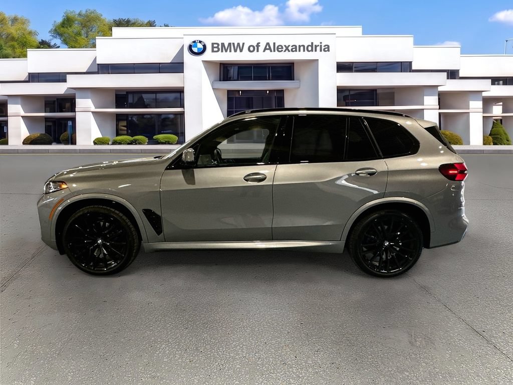 Used 2026 BMW X5 xDrive40i w/ M Sport Package AWD/4WD image 8