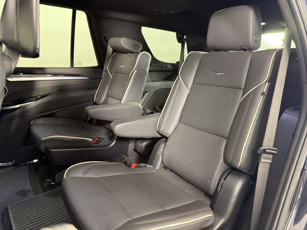 Used 2025 Cadillac Escalade Sport w/ Touring Package AWD/4WD image 5