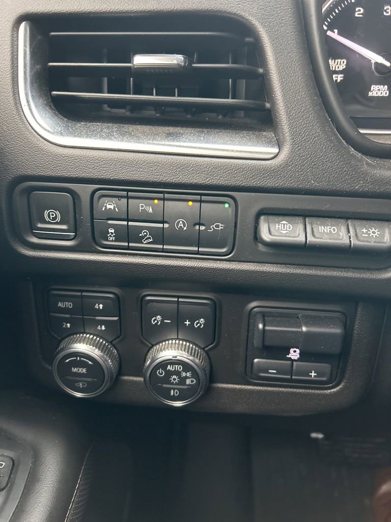 Used 2021 GMC Yukon XL AT4 w/ AT4 Premium Plus Package image 11