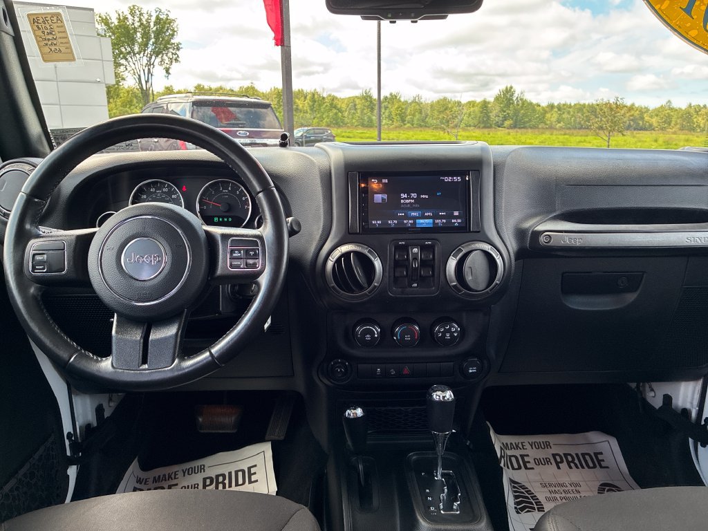 Used 2018 Jeep Wrangler Unlimited Sport S AWD/4WD image 17