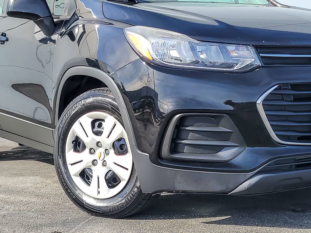 Used 2018 Chevrolet Trax LS image 3