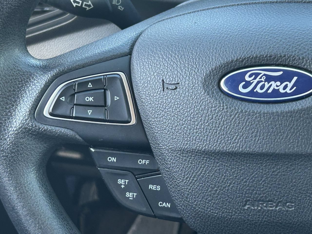 Used 2018 Ford Escape SE FWD image 24