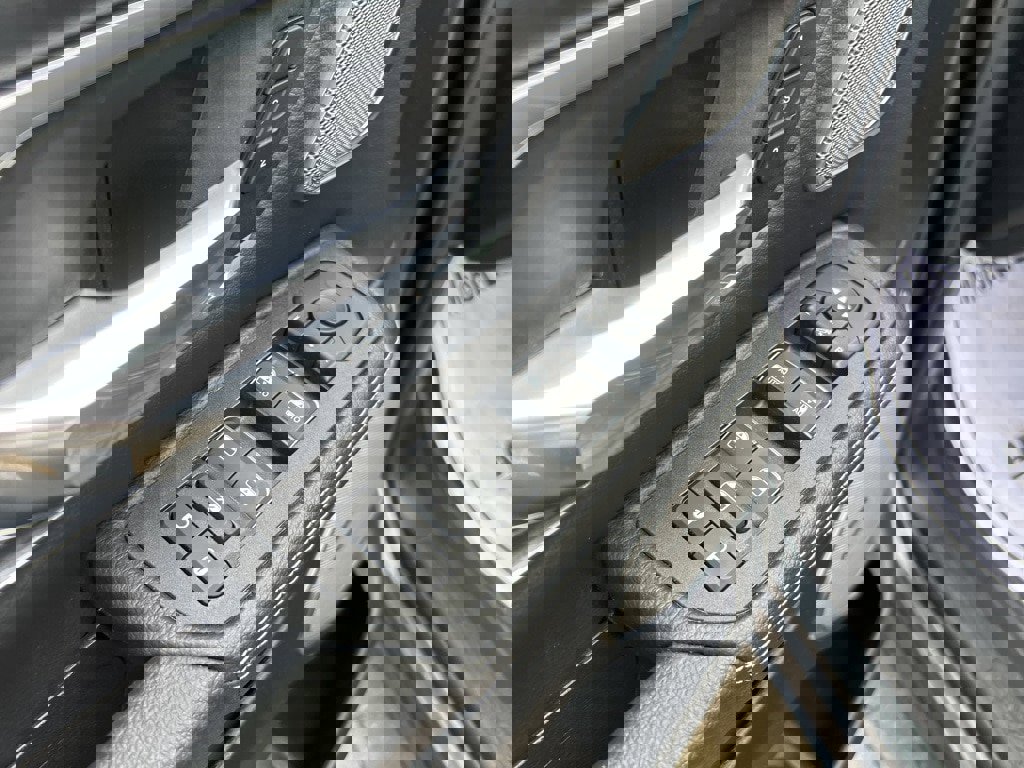 New 2025 RAM 1500 Laramie image 17