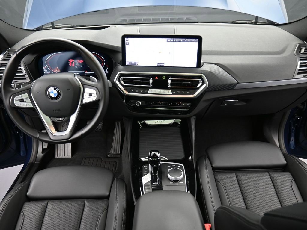 Used 2024 BMW X4 xDrive30i image 12