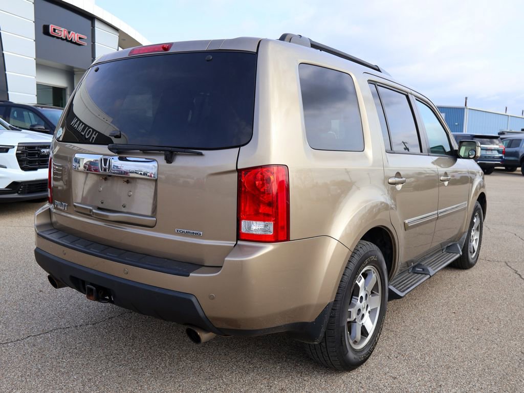 Used 2010 Honda Pilot Touring image 3