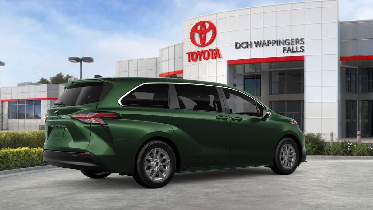New 2026 Toyota Sienna LE AWD/4WD image 12