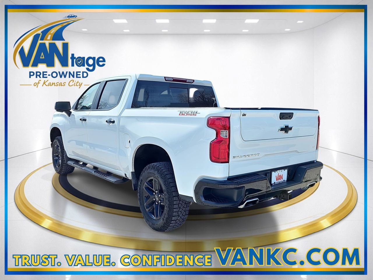 Certified 2024 Chevrolet Silverado 1500 LT Trail Boss w/ Convenience Package II image 9