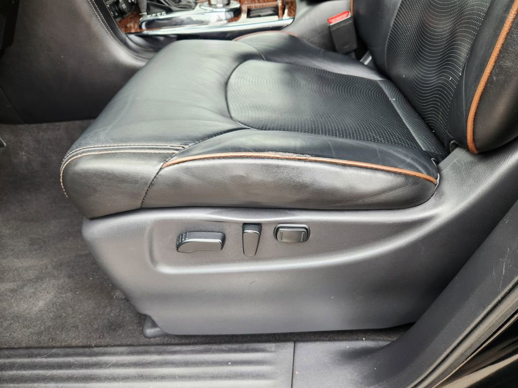 Used 2018 Nissan Armada Platinum w/ Interior Lighting Package AWD/4WD image 21