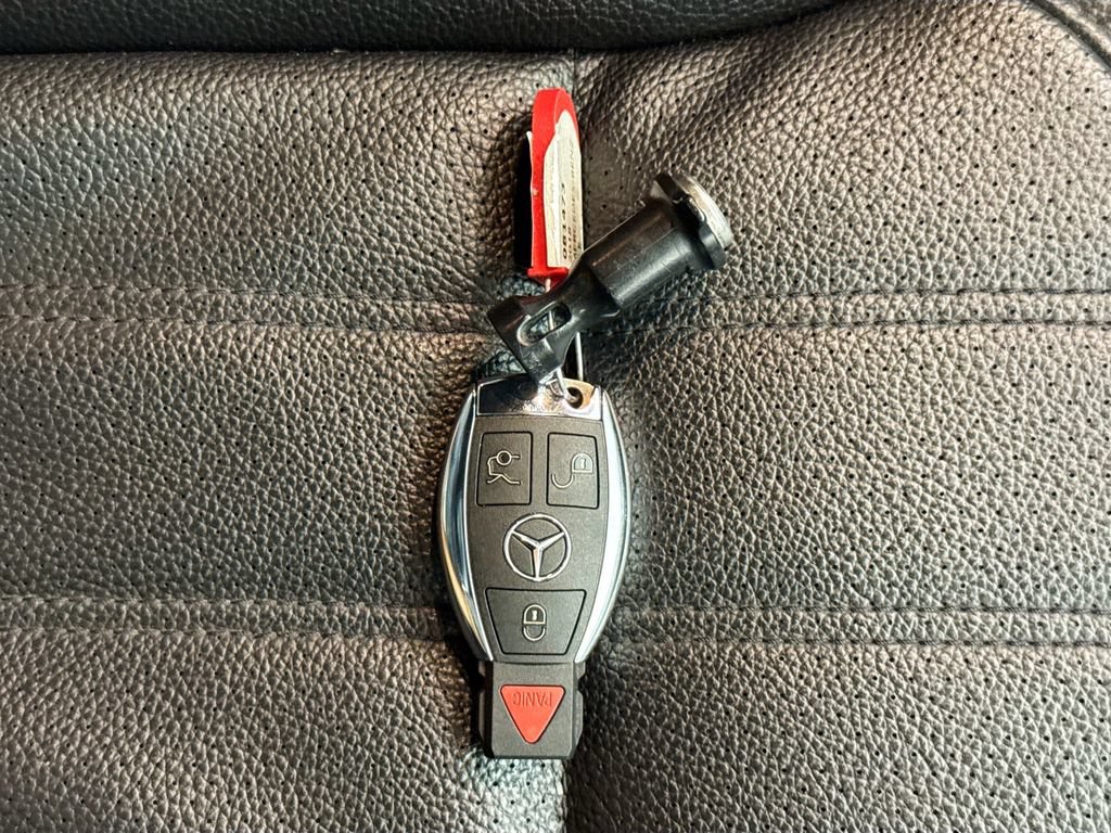 Used 2018 Mercedes-Benz GLE 350 w/ Premium 1 Package image 40