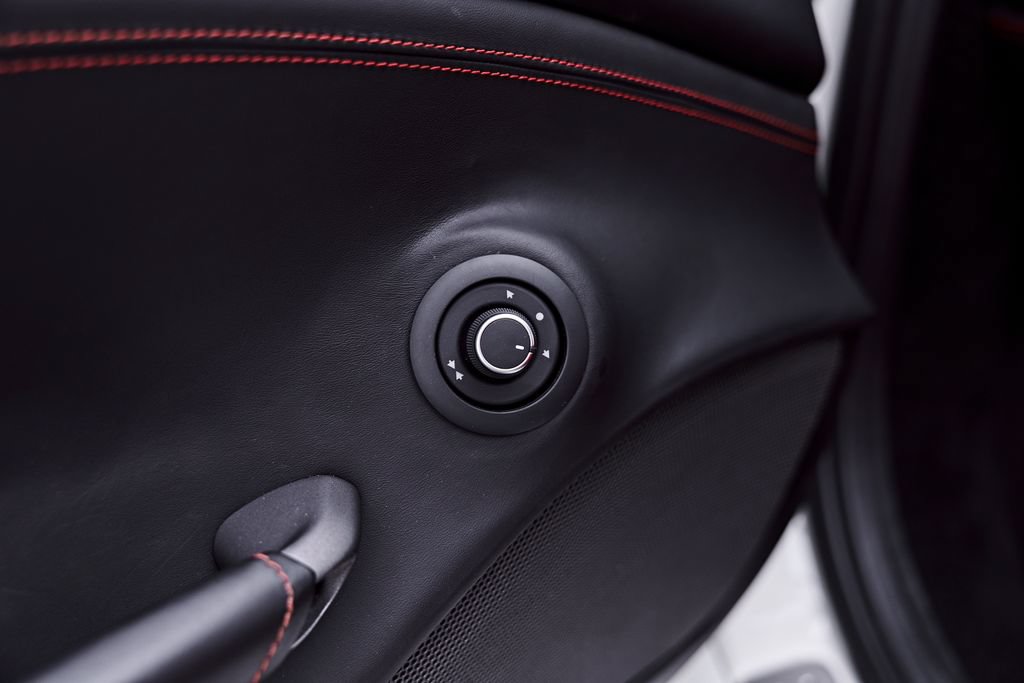 Used 2018 Ferrari 488 GTB RWD image 47