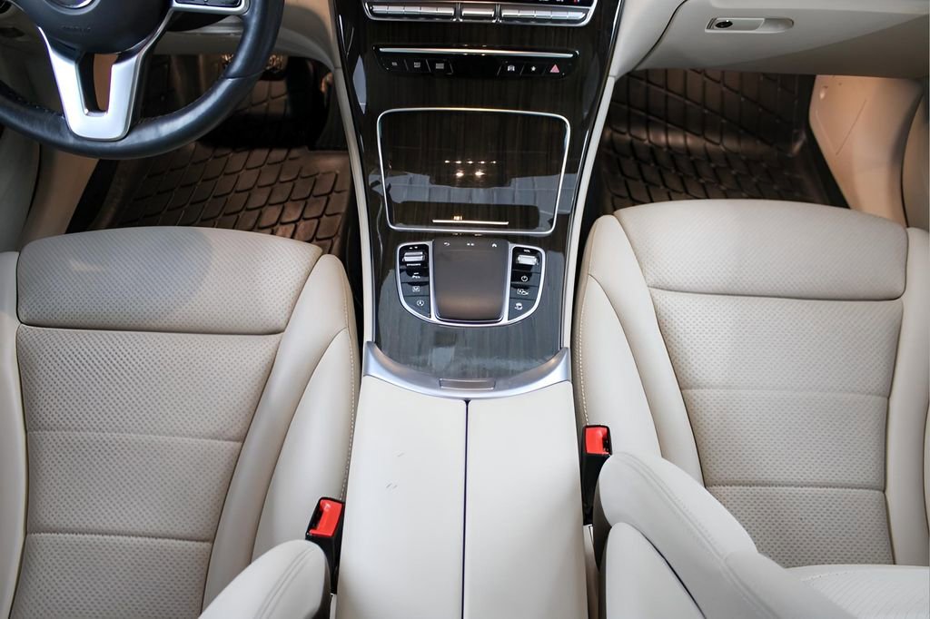 Used 2022 Mercedes-Benz GLC 300 4MATIC Coupe image 26