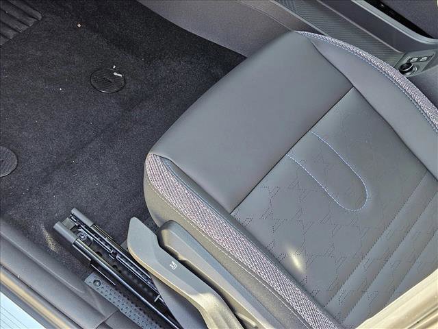 Used 2025 MINI Cooper S image 4