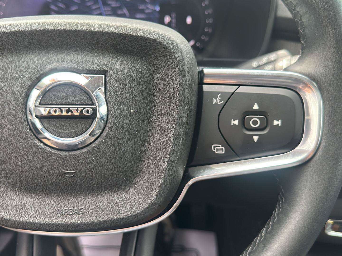 Used 2026 Volvo XC40 B5 Plus AWD/4WD image 26