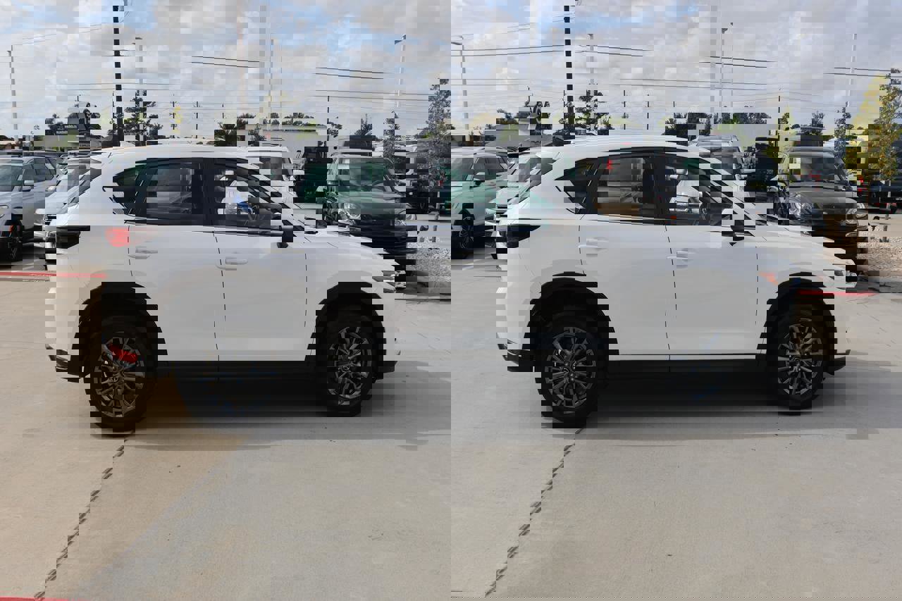 Used 2017 MAZDA CX-5 Sport image 6