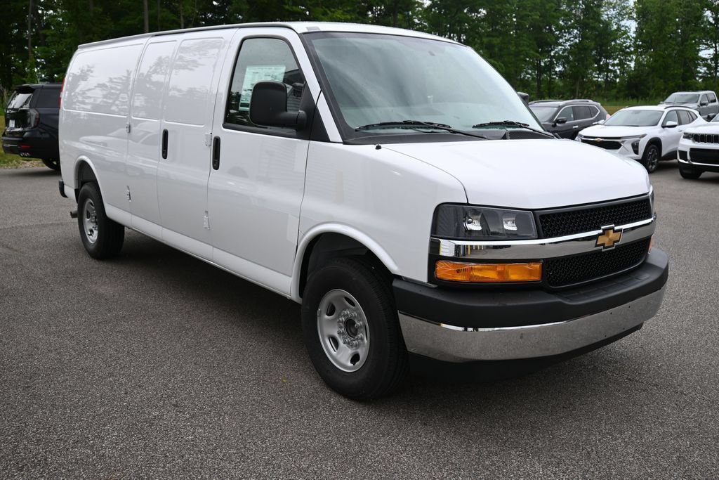 New 2026 Chevrolet Express 2500 Extended w/ Driver Convenience Package RWD image 3