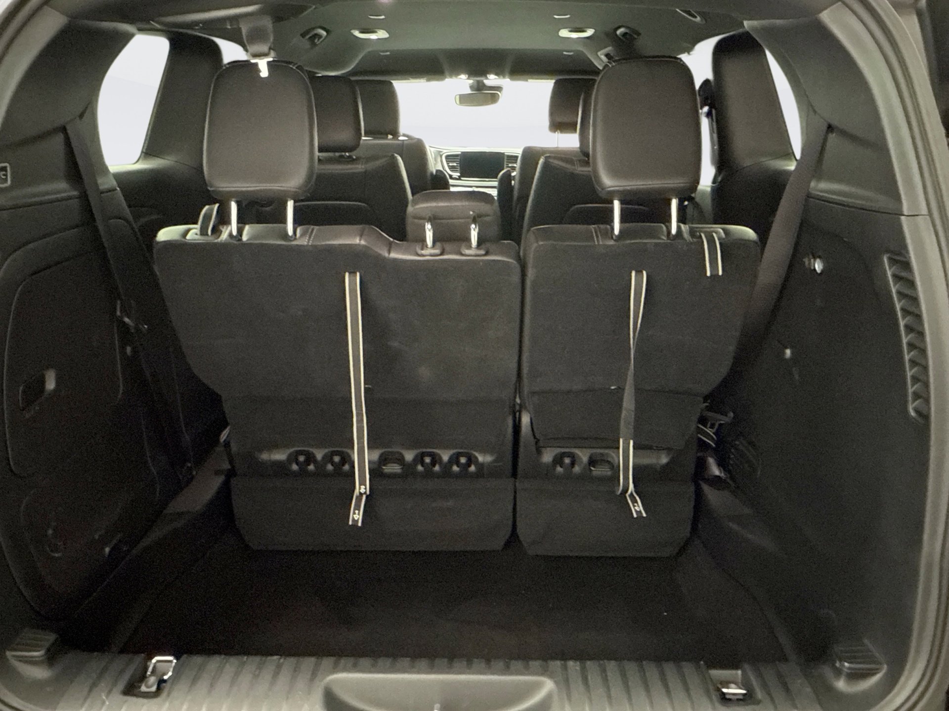 Used 2025 Chrysler Pacifica Select image 20