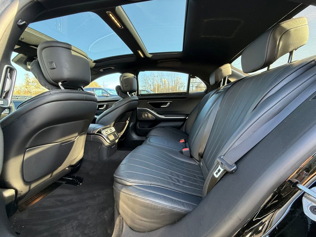 Used 2023 Mercedes-Benz S 500 4MATIC w/ AMG Line image 25