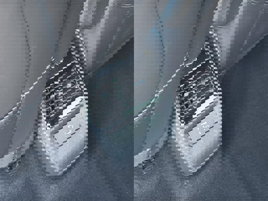 Used 2021 Volkswagen ID.4 1st Edition image 28