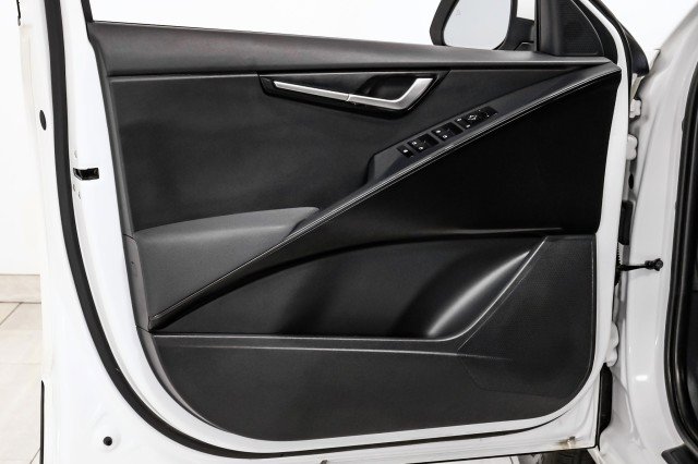 Used 2024 Kia Niro LX image 35