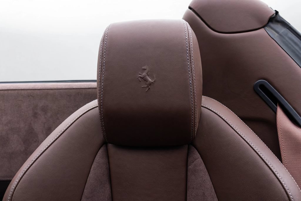Used 2013 Ferrari 458 Spider RWD image 45