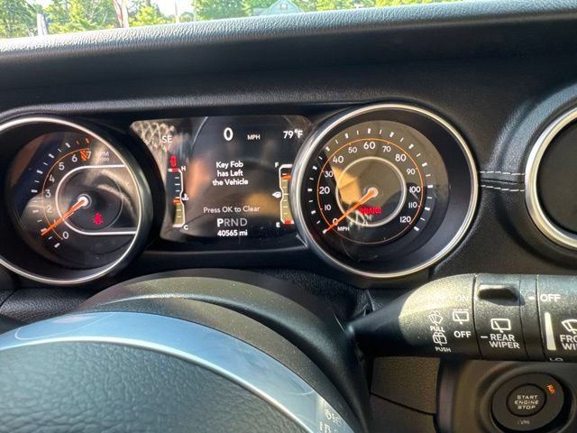 Used 2018 Jeep Wrangler Unlimited Sahara AWD/4WD image 27