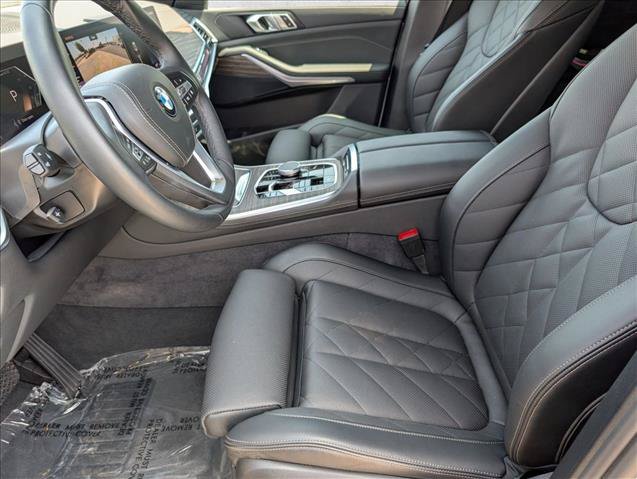 Certified 2026 BMW X5 sDrive40i w/ Parking Assistance Package RWD image 17