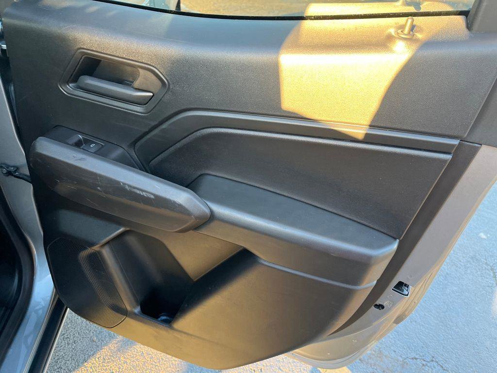 Used 2025 Chevrolet Colorado W/T w/ WT Convenience Package II image 22