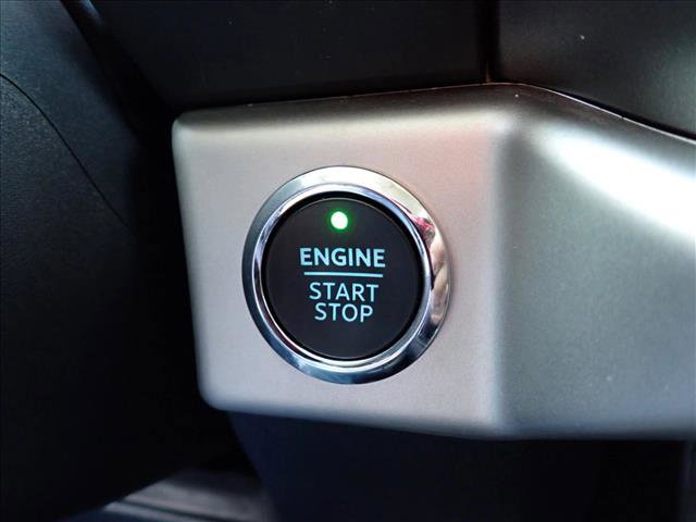 Used 2023 Ford Expedition XLT image 25