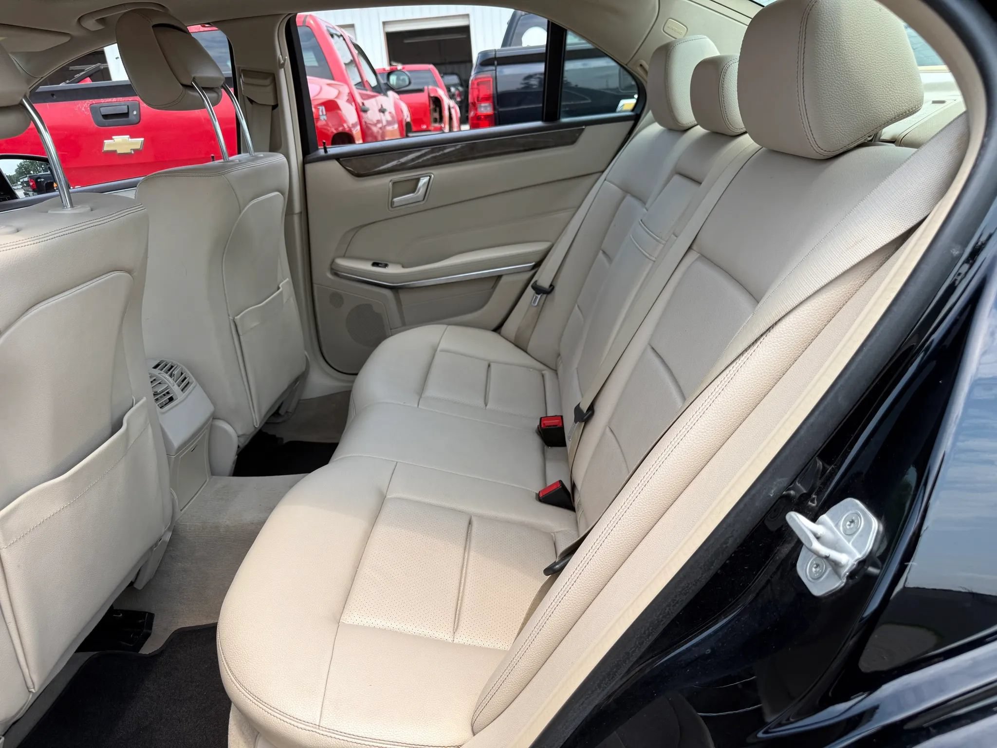 Used 2014 Mercedes-Benz E 350 Sedan image 22