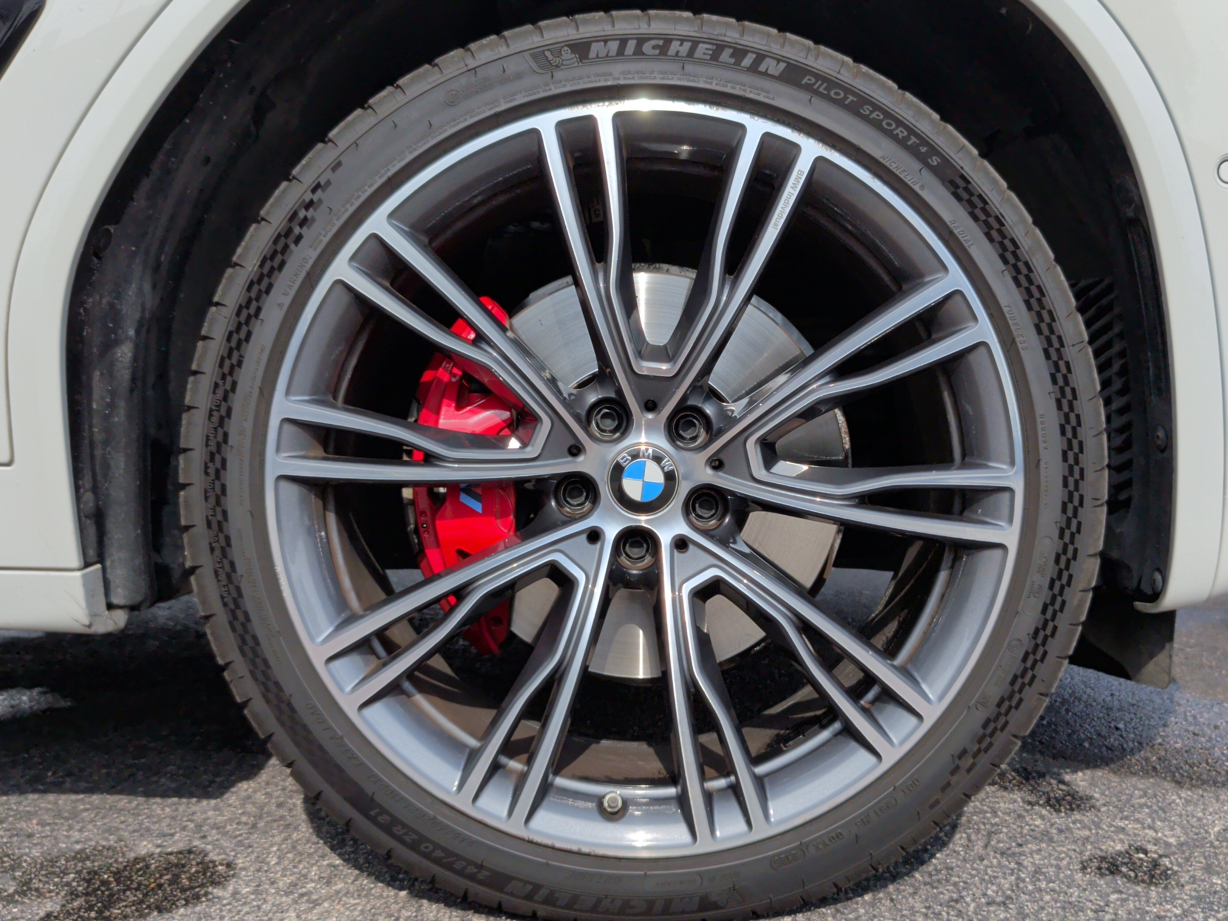 Used 2024 BMW X3 M40i w/ Premium Package image 13