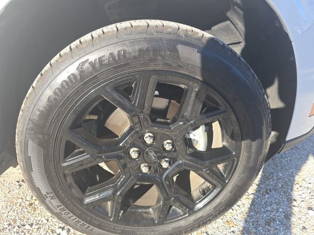 Used 2025 Ford Maverick XLT w/ XLT Luxury Package image 10