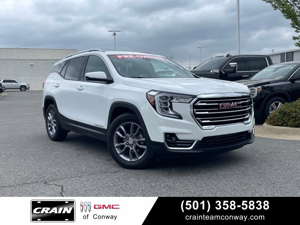 Used 2022 GMC Terrain SLT image 1
