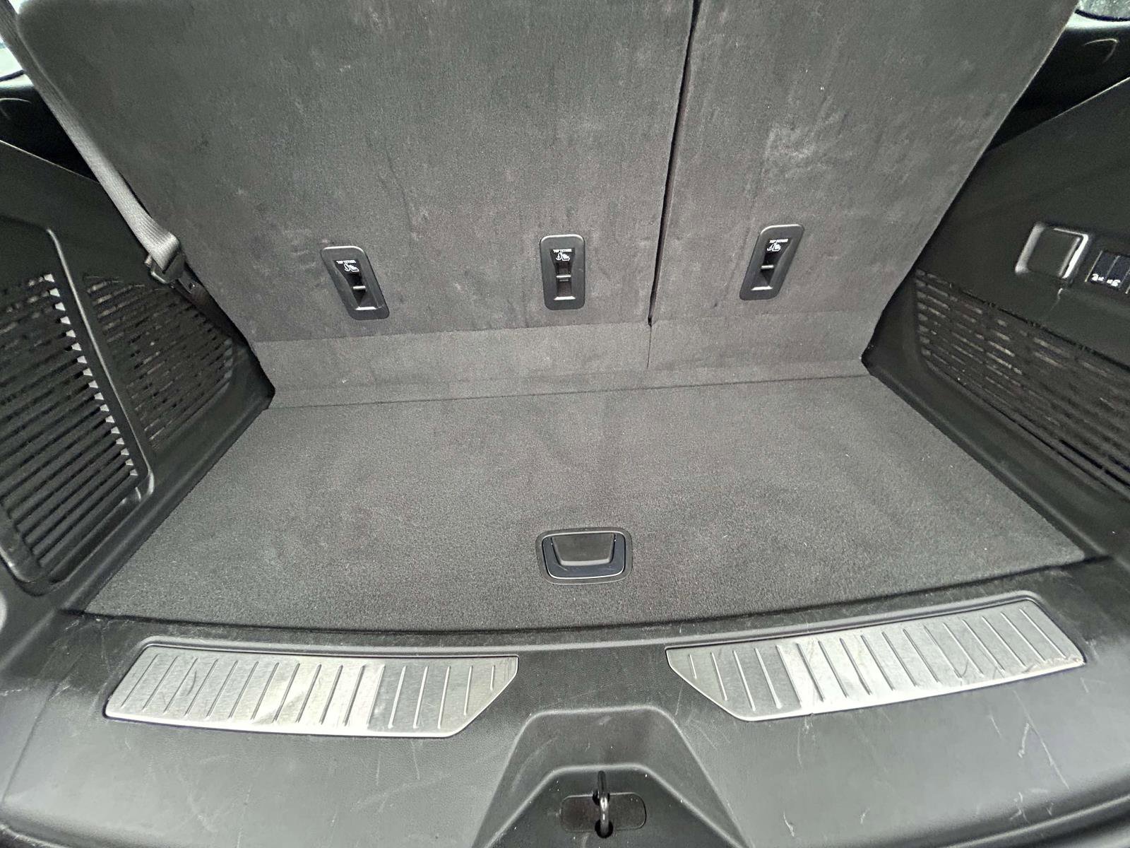 Used 2025 GMC Yukon Denali image 17