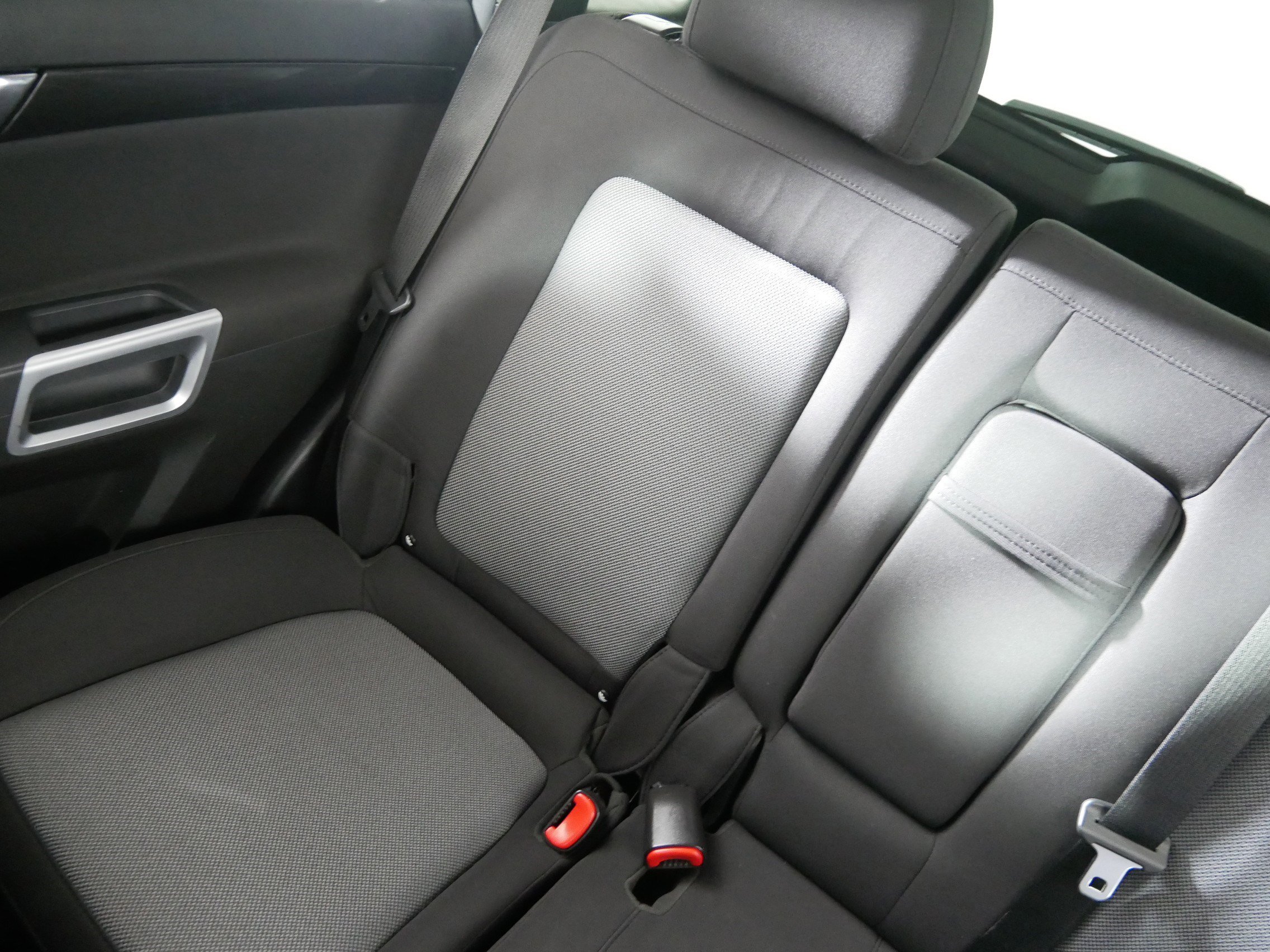 Used 2014 Chevrolet Captiva Sport LT FWD image 12