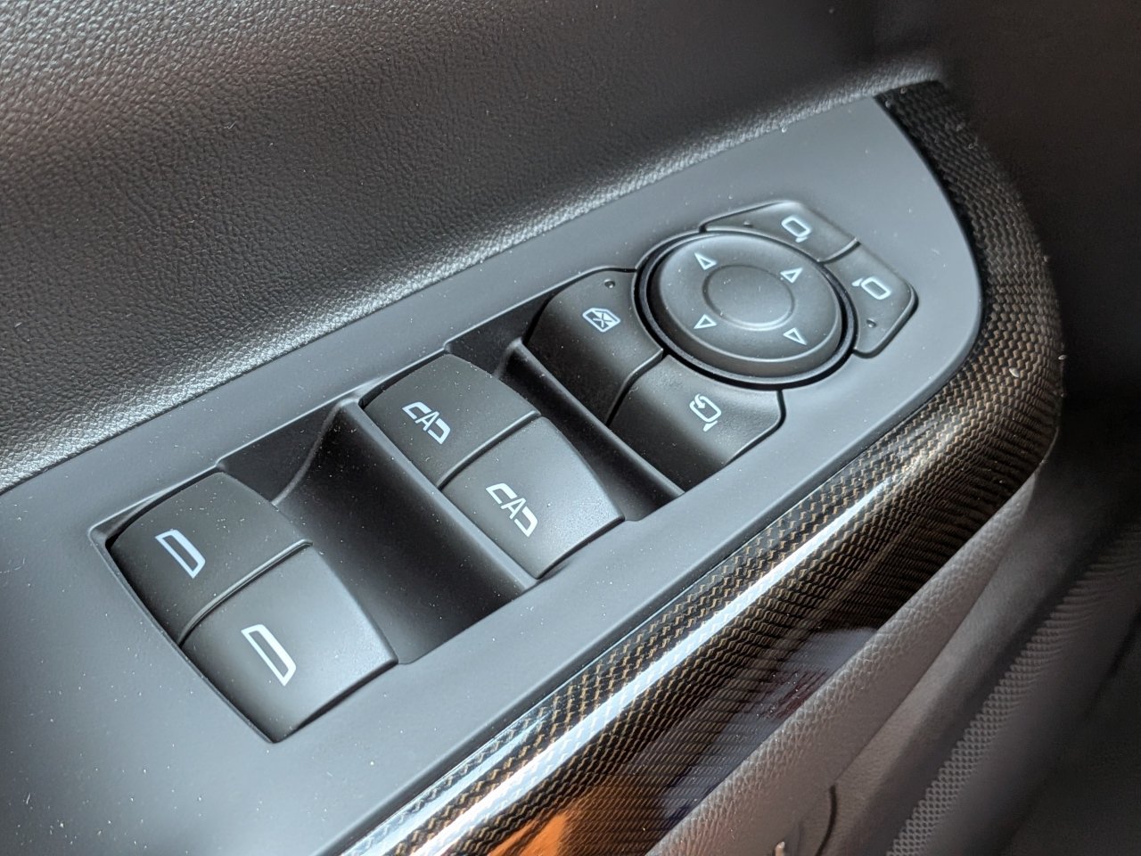 Used 2022 GMC Acadia AT4 w/ Preferred Package AWD/4WD image 31