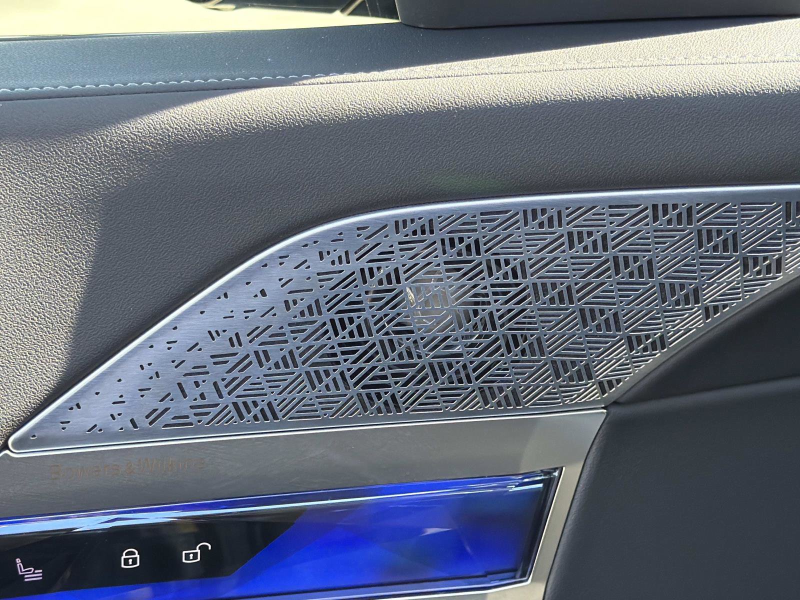 Used 2025 BMW i7 M70 w/ Executive Package image 15