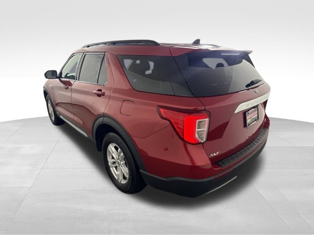 Used 2021 Ford Explorer XLT w/ Equipment Group 202A AWD/4WD image 7