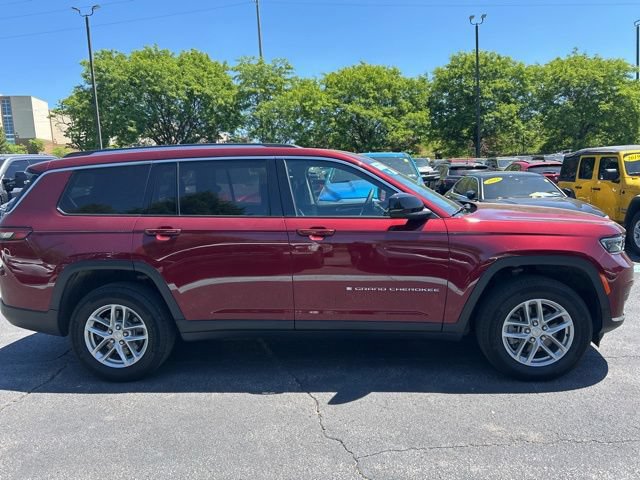 Used 2023 Jeep Grand Cherokee L Laredo w/ Luxury Tech Group I AWD/4WD image 5