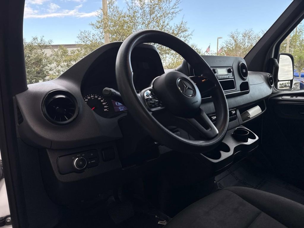 Used 2021 Mercedes-Benz Sprinter 2500 image 20