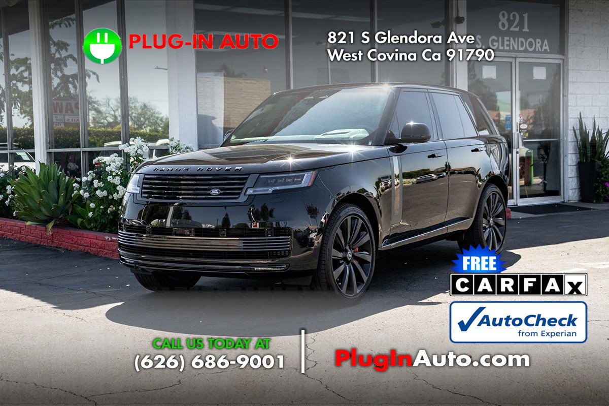 Used 2025 Land Rover Range Rover SV image 1