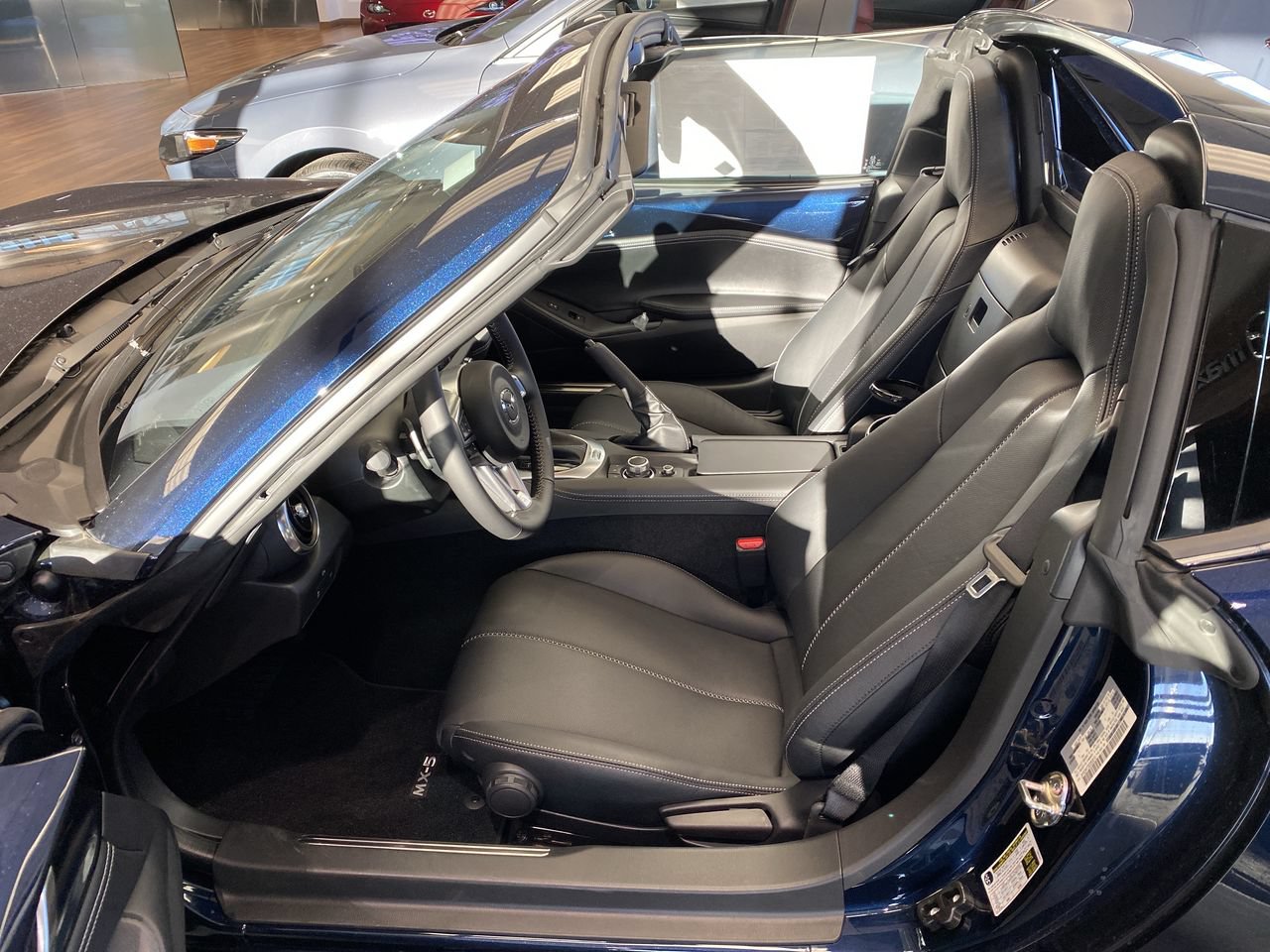 Certified 2025 MAZDA MX-5 Miata RF Grand Touring w/ Weather Package RWD image 25