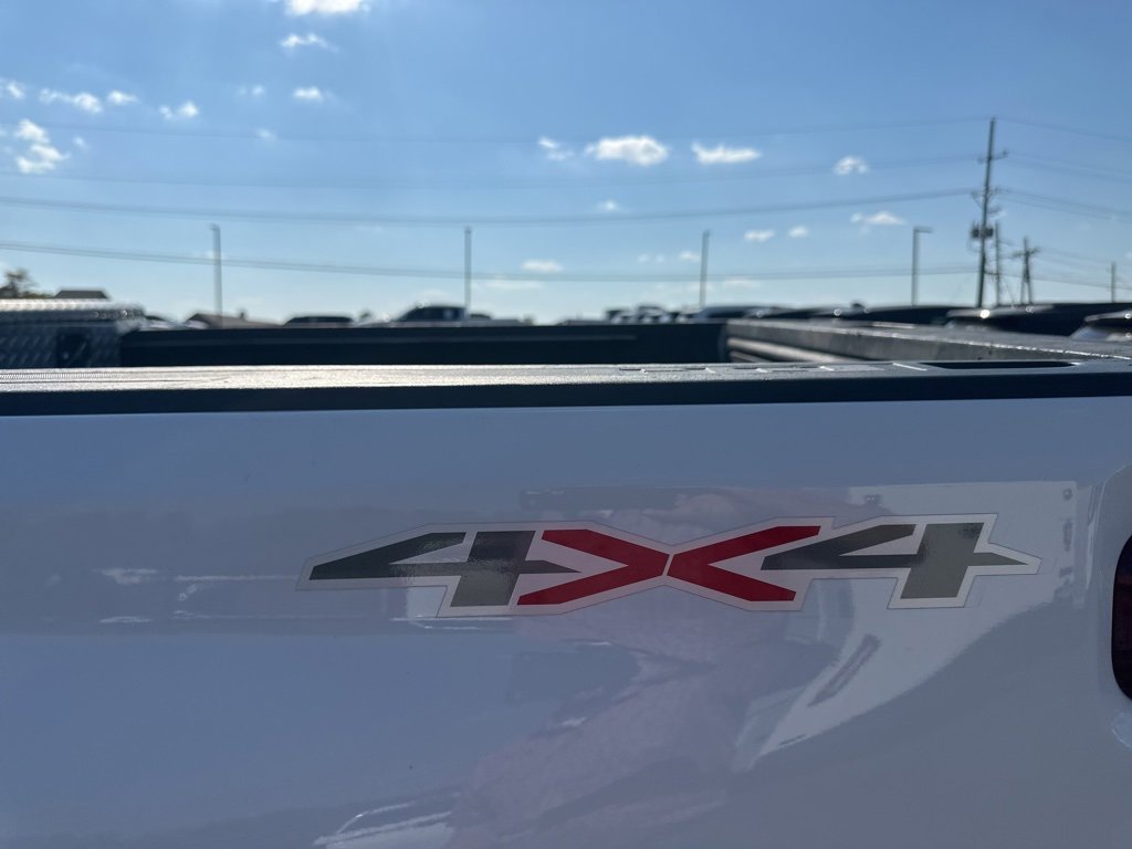 Used 2024 Chevrolet Silverado 3500 W/T image 18