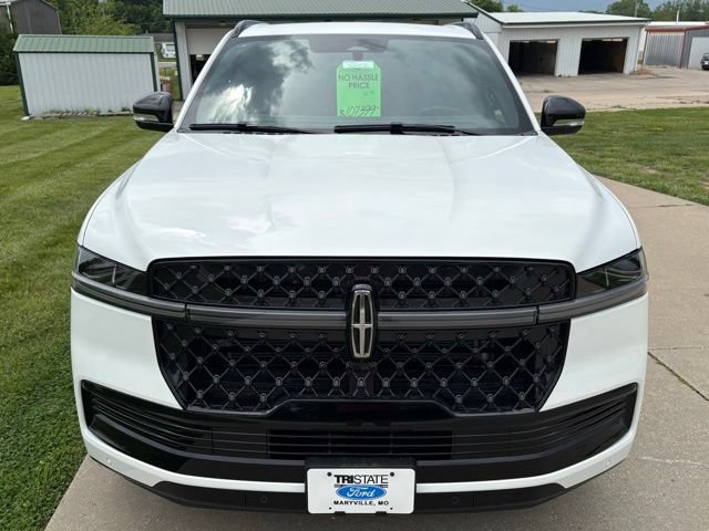 Used 2026 Lincoln Navigator Reserve w/ Jet Appearance Package AWD/4WD video 2