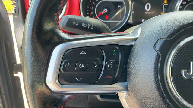 Used 2021 Jeep Gladiator Rubicon AWD/4WD image 12