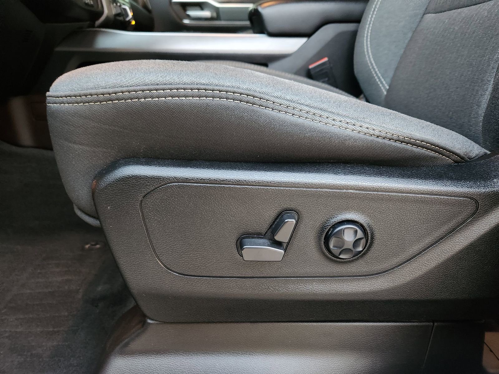 Used 2021 RAM 1500 Big Horn image 29