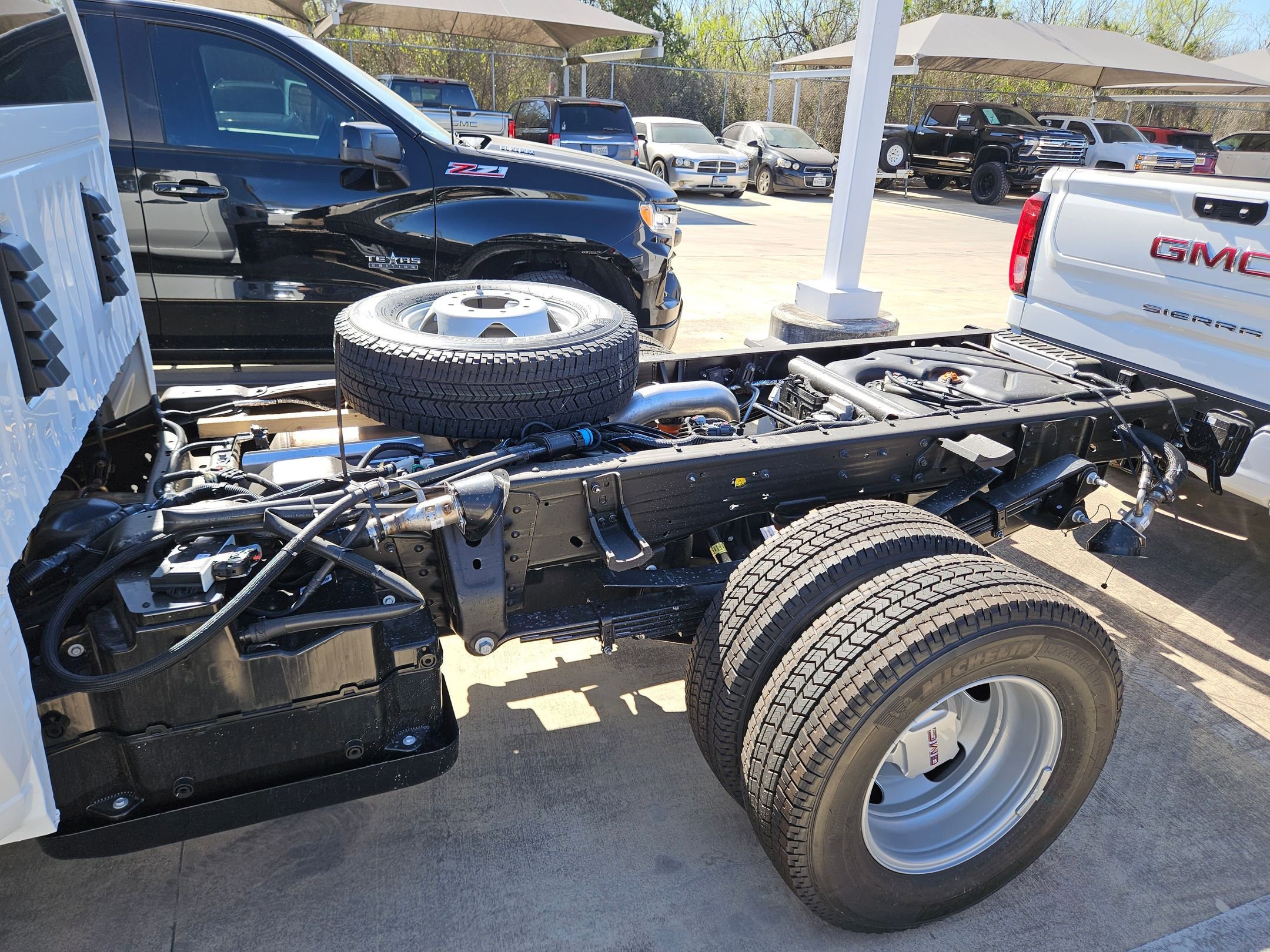 New 2026 GMC Sierra 3500 Pro w/ Convenience Package image 22