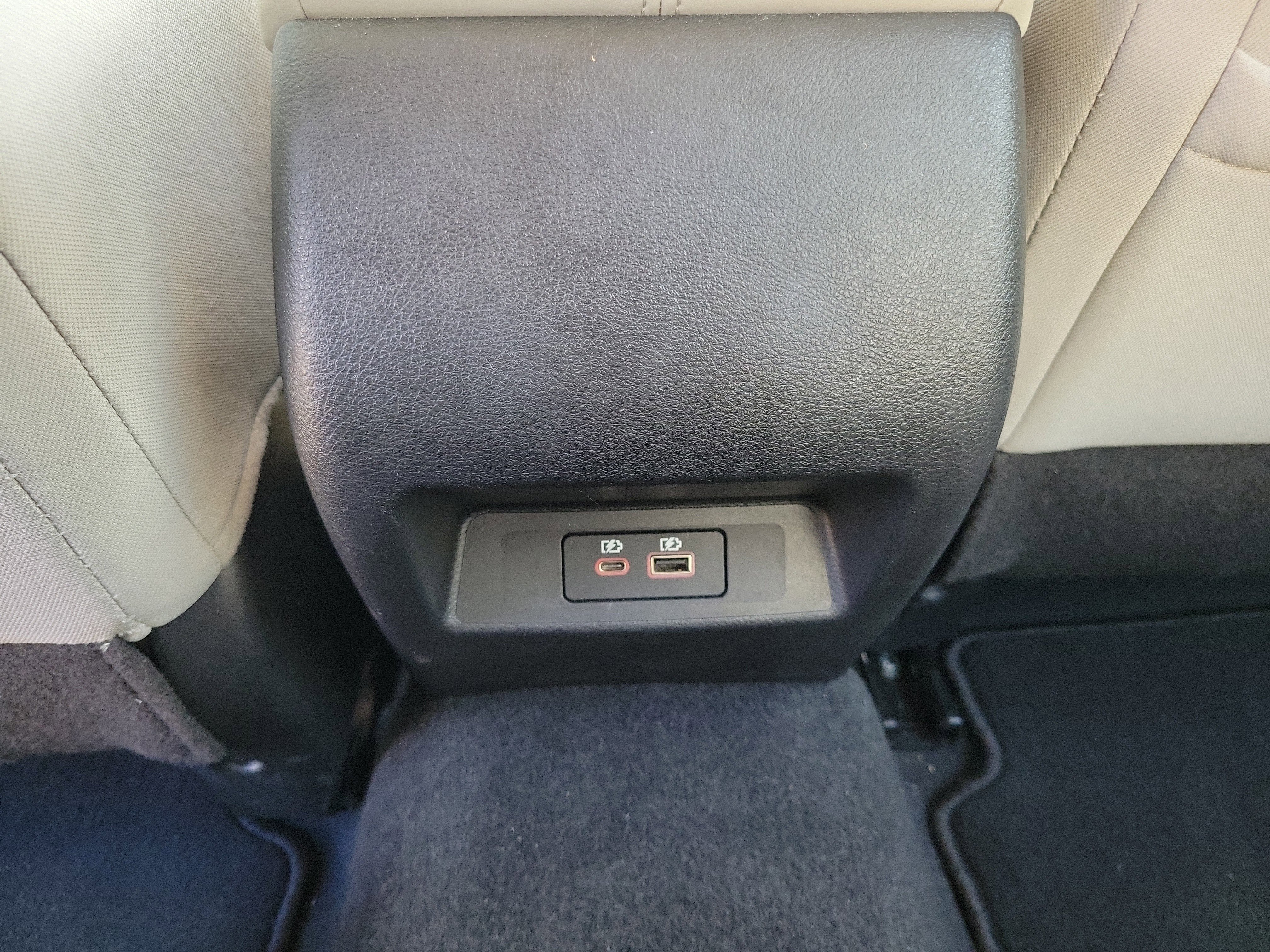 Used 2025 Nissan Altima 2.5 SV FWD image 12