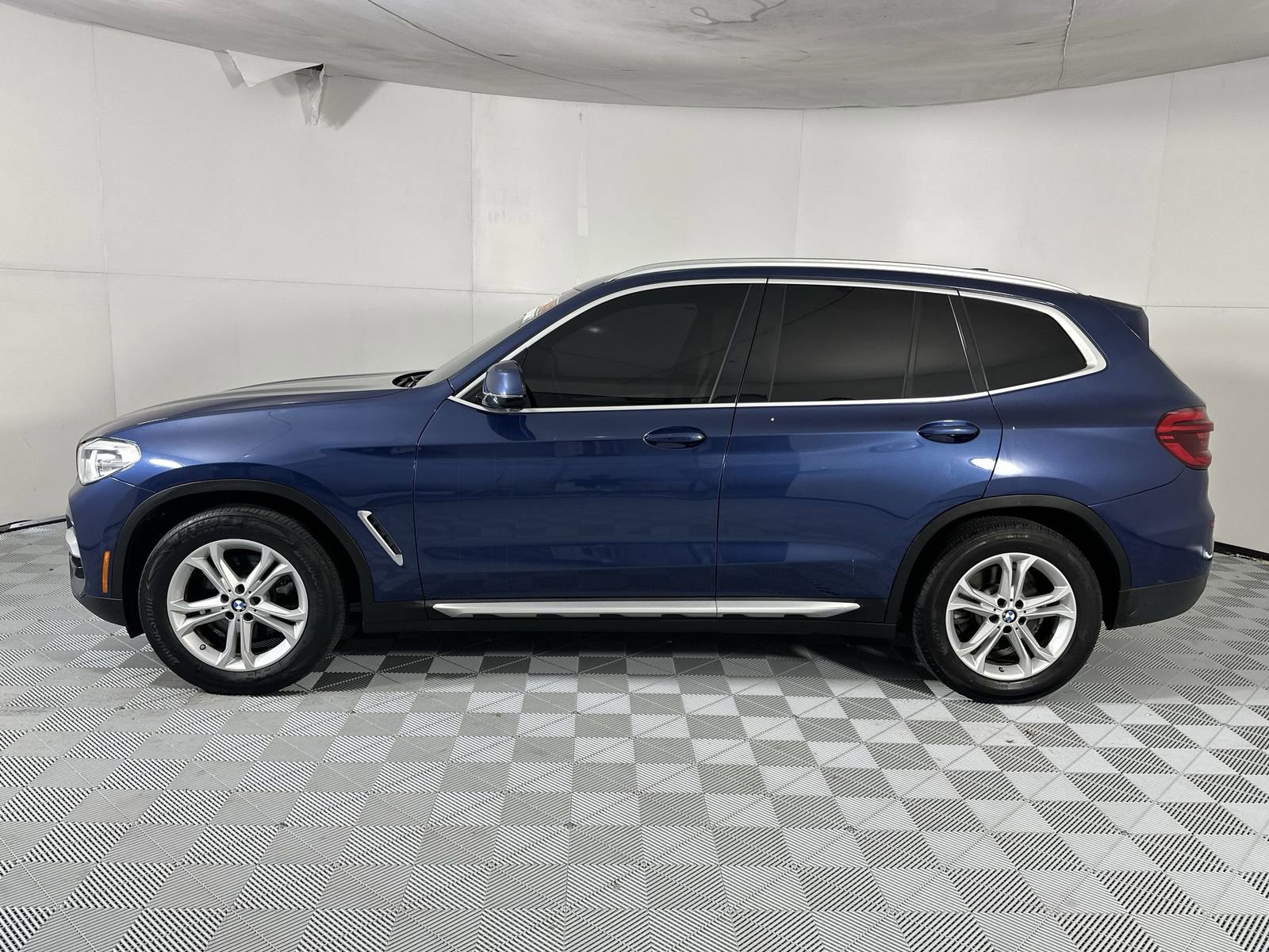 Used 2019 BMW X3 xDrive30i w/ Convenience Package AWD/4WD image 5