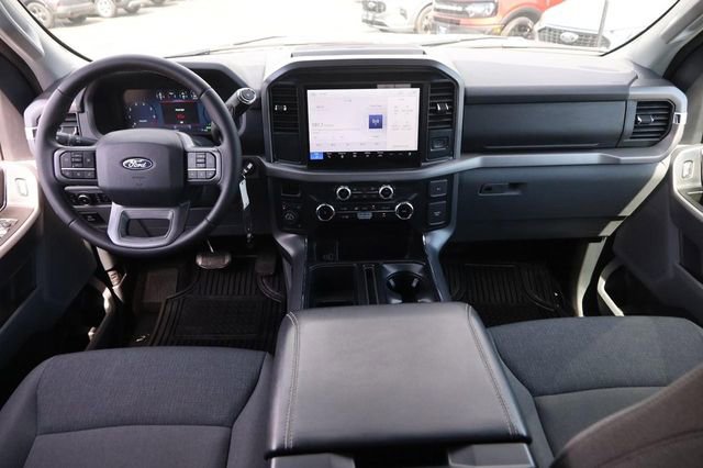 Used 2025 Ford F150 XLT w/ Equipment Group 301A Standard image 21